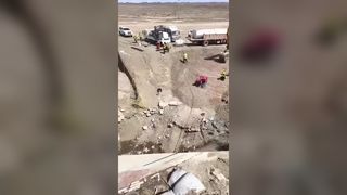 大型コンクリート建築物切断用クローラワイヤーソー