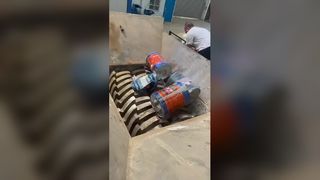 製錬効率向上のための二軸金属ドラムシュレッダー