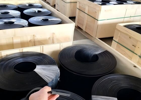 Urethane Conveyor Skirting Beveled Edge 65A Hardness Bulk Material Handling System
