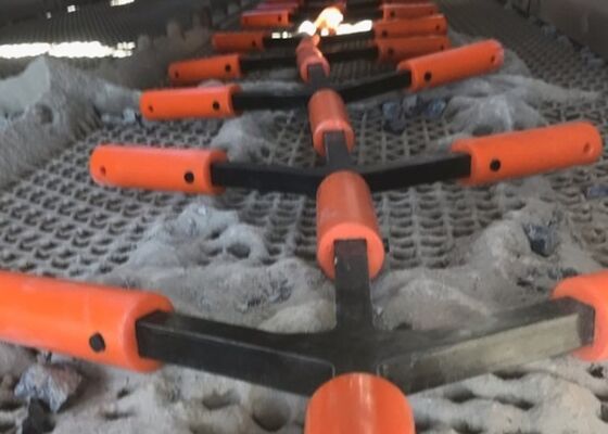 Anti Blocking Declogging Rods for High Moisture Materials
