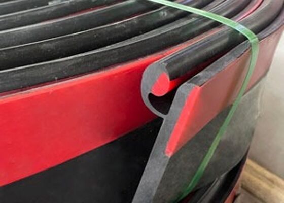Polyurethane Conveyor Belt Skirting Roll Wear Resistant Coal Conveyor Seal System