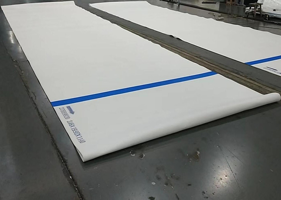ティッシュのクラフト紙機械のペーパー作成のために感じられる無限の出版物