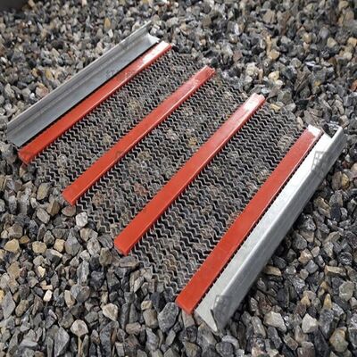 3.18mm-17.15mmのセルフクリーニングワイヤーメッシュ 40%増のスループットと30%より多くのオープンエリアのための開口