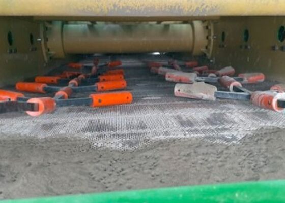 鉱物分離スクリーン用高効率詰まり除去ロッド