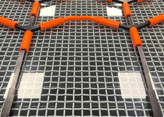 マイニングスクリーンデッキ用の耐久性のあるアンチペギングロッド
