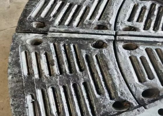 長寿命と熱処理表面を備えたボールミル用高耐摩耗性ゴムライナー