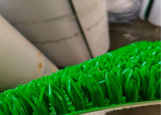 採掘作業用の高耐摩耗性ゴールドカーペットマット