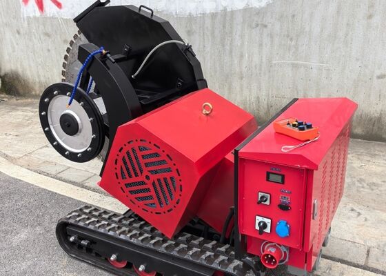 ピットビームおよび屋内床の分割用のソフトスタート無段階デュアル目的切断鋸