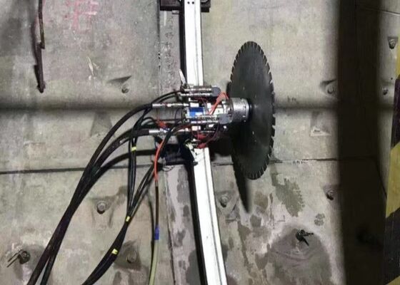 防水機能と高性能を備えた強力な油圧ウォールソー