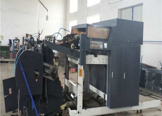 自動型抜きの段ボール機械